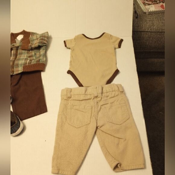 - Bundle 3 month boy jacket pants onesie bundle - Picture 9 of 10